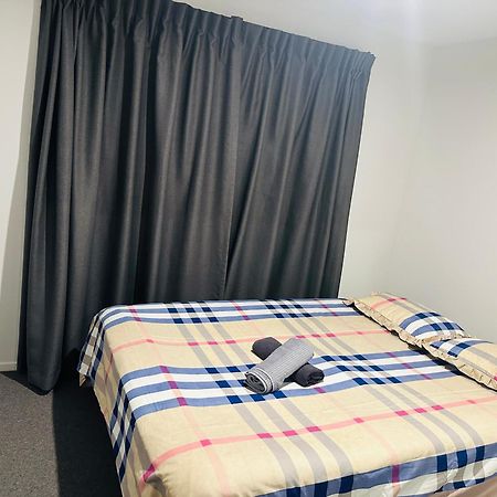 2024 Build Double Room Крайстчърч Екстериор снимка