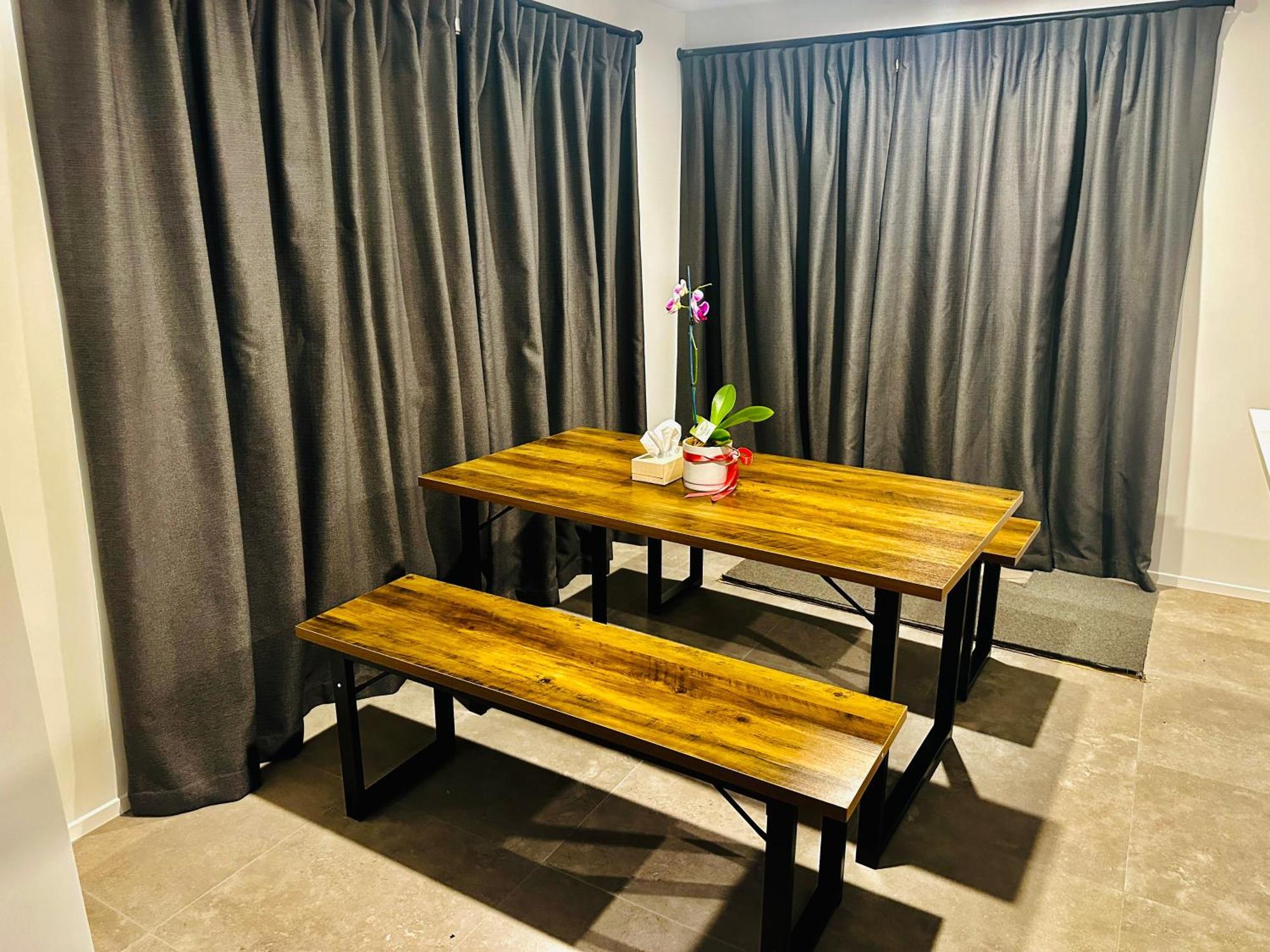 2024 Build Double Room Крайстчърч Екстериор снимка